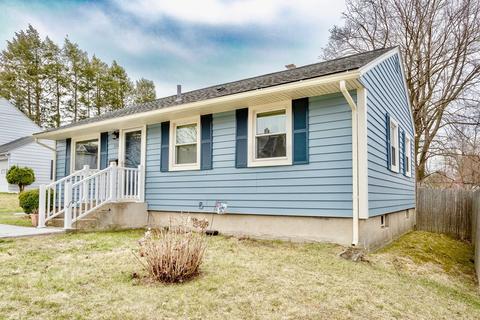 126 Mayfair Ave, Springfield, MA 01104 photo 3