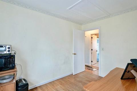 126 Mayfair Ave, Springfield, MA 01104 photo 21