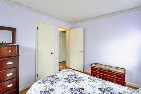 126 Mayfair Ave, Springfield, MA 01104 photo 16