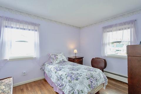 126 Mayfair Ave, Springfield, MA 01104 photo 15