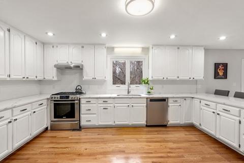 425 Central Ave, Needham, MA 02494 photo 8