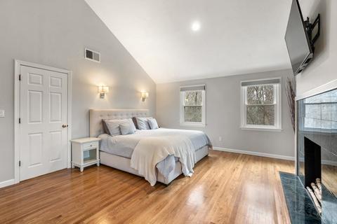 425 Central Ave, Needham, MA 02494 photo 12