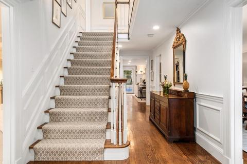 14 Sumner Rd, Wellesley, MA 02481 photo 2