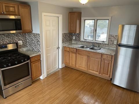 14 Calhoun Ave, Everett, MA 02149 photo 3