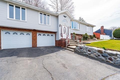 165 Nagle St, Springfield, MA 01151 photo 3