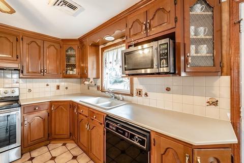 165 Nagle St, Springfield, MA 01151 photo 10