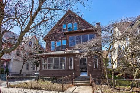 70 Ranney St, Springfield, MA 01108 photo 1