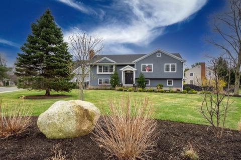 8 Whiting Way, Needham, MA 02492 photo 1