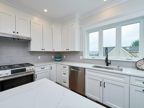 108 Brattle St, Arlington, MA 02474 photo 9