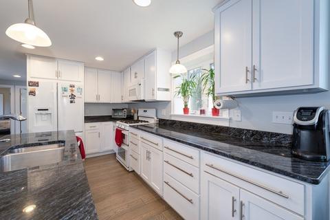 65 Santuit Ln, Mashpee, MA 02649 photo 7