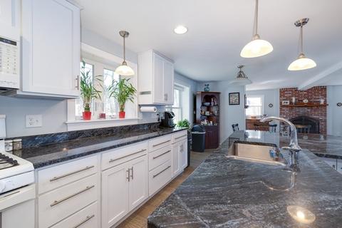 65 Santuit Ln, Mashpee, MA 02649 photo 9