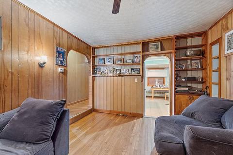 3 Travis St, Worcester, MA 01604 photo 13
