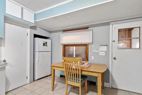 3 Travis St, Worcester, MA 01604 photo 8