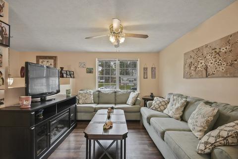 11 Acadia Rd, Gardner, MA 01440 photo 6