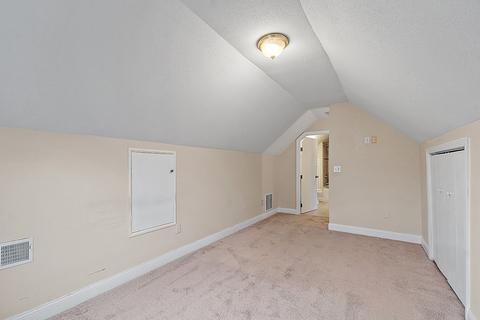 81 Surrey Rd, Springfield, MA 01118 photo 25
