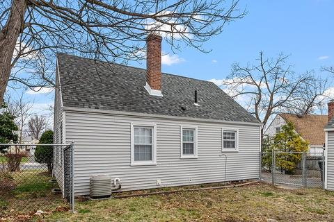 81 Surrey Rd, Springfield, MA 01118 photo 5