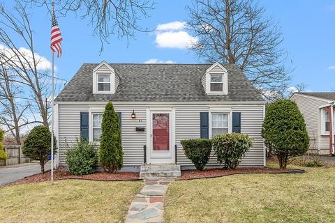 81 Surrey Rd, Springfield, MA 01118 photo 1