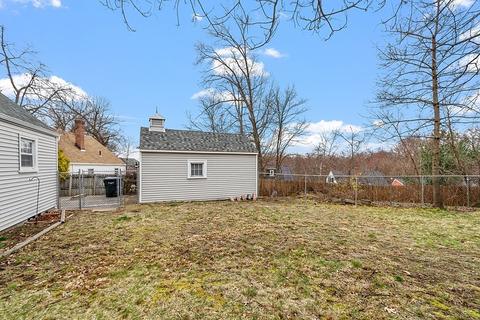 81 Surrey Rd, Springfield, MA 01118 photo 4