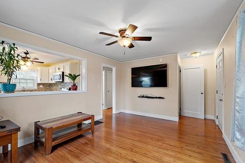 81 Surrey Rd, Springfield, MA 01118 photo 8