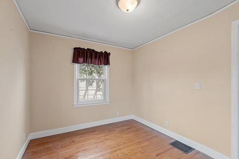 81 Surrey Rd, Springfield, MA 01118 photo 22