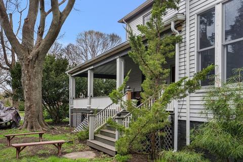 8 Smith St, Marblehead, MA 01945 photo 39