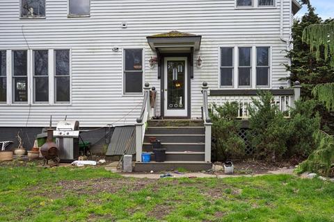 8 Smith St, Marblehead, MA 01945 photo 36