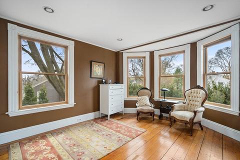 8 Smith St, Marblehead, MA 01945 photo 23
