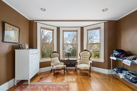 8 Smith St, Marblehead, MA 01945 photo 22