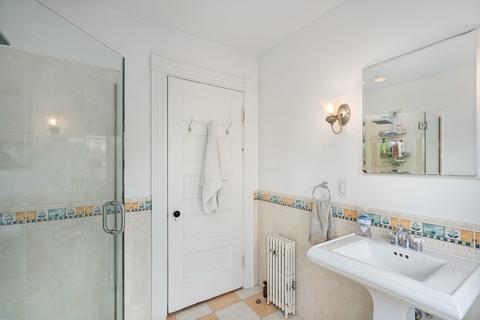 8 Smith St, Marblehead, MA 01945 photo 29