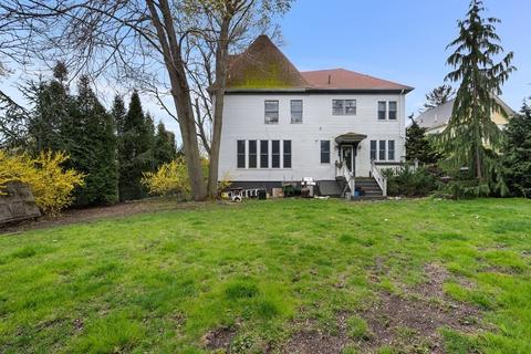 8 Smith St, Marblehead, MA 01945 photo 37