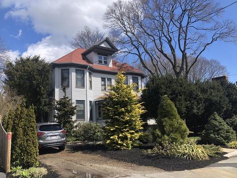 8 Smith St, Marblehead, MA 01945 photo 1
