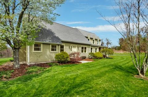 82 Taft St, Upton, MA 01568 photo 3