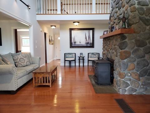 82 Taft St, Upton, MA 01568 photo 12