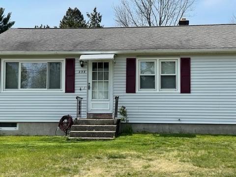 238 Marmon St, Springfield, MA 01129 photo 1