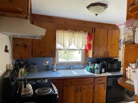 238 Marmon St, Springfield, MA 01129 photo 3