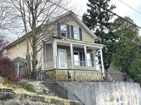 223 Weetamoe St, Fall River, MA 02720 photo 1