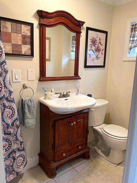 223 Weetamoe St, Fall River, MA 02720 photo 9