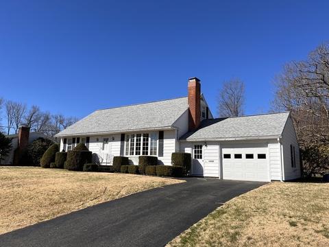 587 Spring St, Athol, MA 01331 photo 1