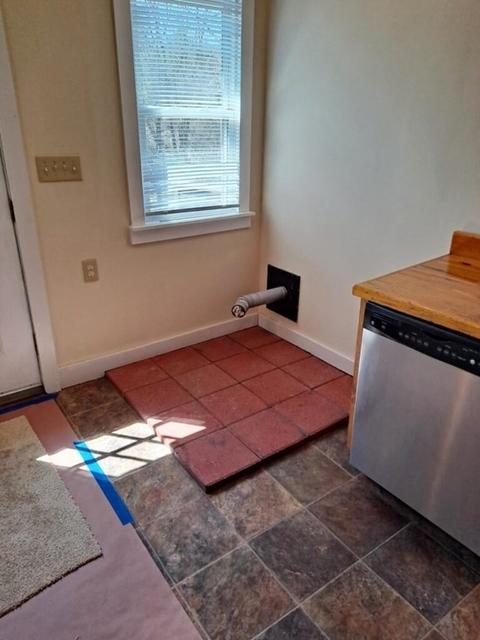 157 W Main St, Orange, MA 01364 photo 4