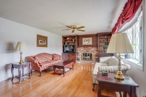 64 Sunset, Gardner, MA 01440 photo 2
