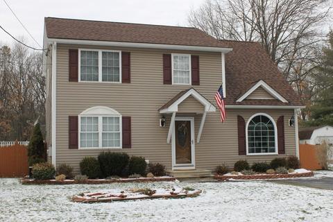 70 Old Fuller Rd Ext, Chicopee, MA 01020 photo 1