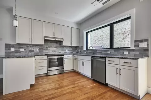 10 Hawley St #2C, Northampton, MA 01060