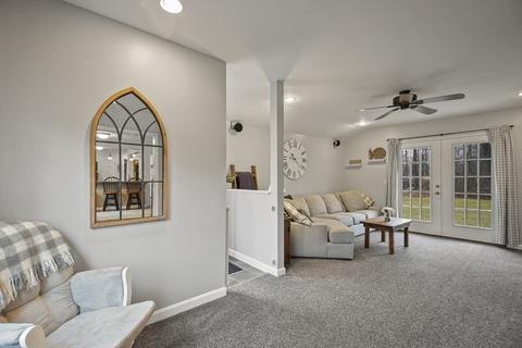 46 Lashua Rd, Ashburnham, MA 01430 photo 5
