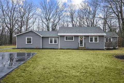46 Lashua Rd, Ashburnham, MA 01430 photo 1