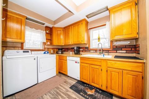 529 Main St, Wareham, MA 02571 photo 4