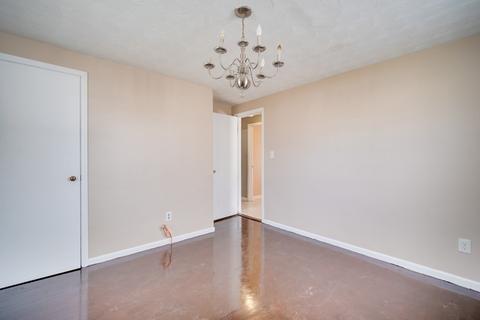 6 Metzger Pl, Springfield, MA 01104 photo 15