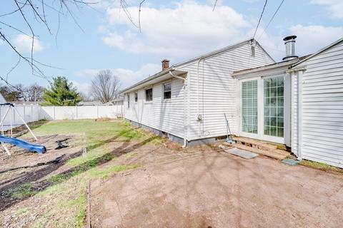 6 Metzger Pl, Springfield, MA 01104 photo 20