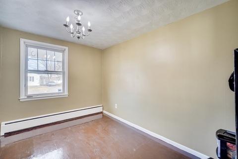 6 Metzger Pl, Springfield, MA 01104 photo 18