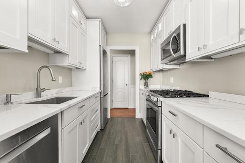 85 E India Row #8B, Boston, MA 02110 photo 1