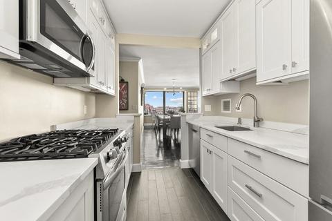 85 E India Row #8B, Boston, MA 02110 photo 2